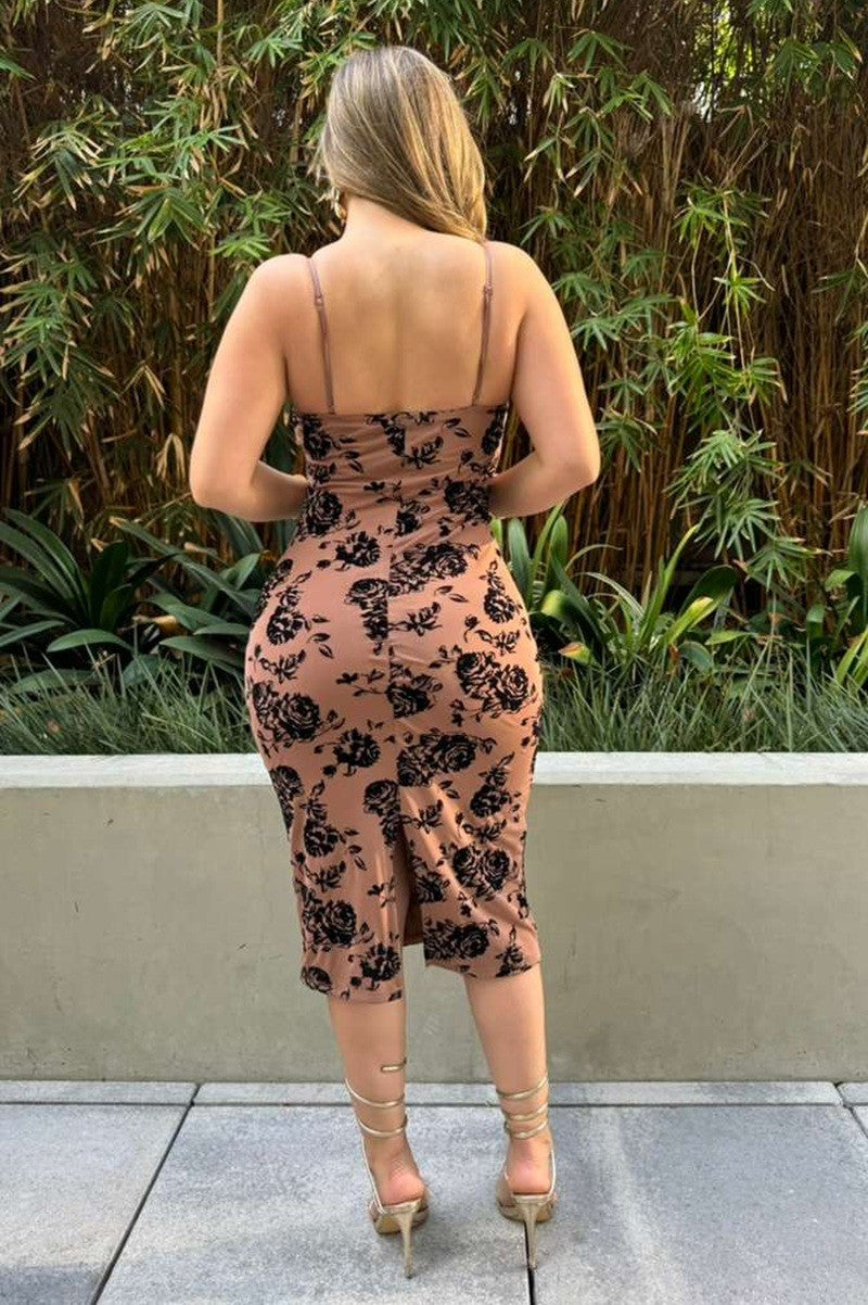 Anahi Floral Velvet Midi Dress