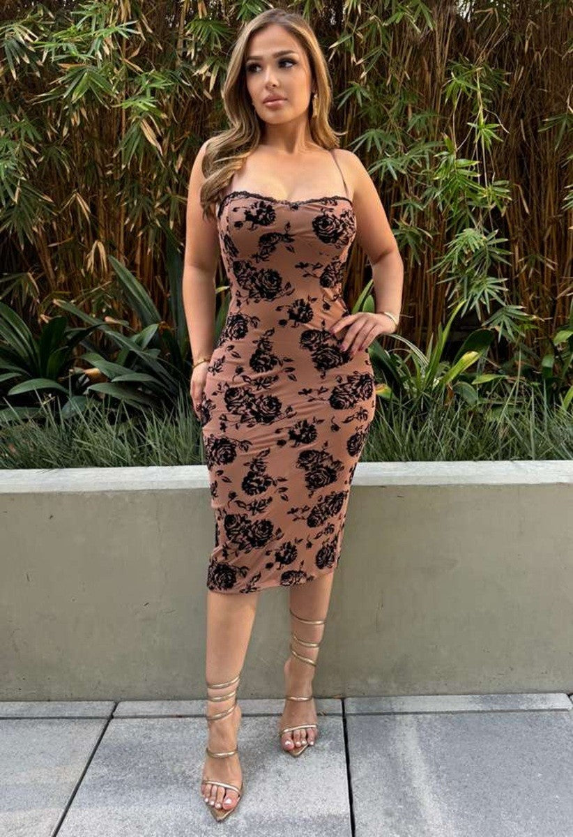Anahi Floral Velvet Midi Dress