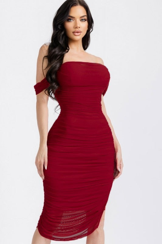 Amelia Sweetheart Neckline Ruched Midi Dress