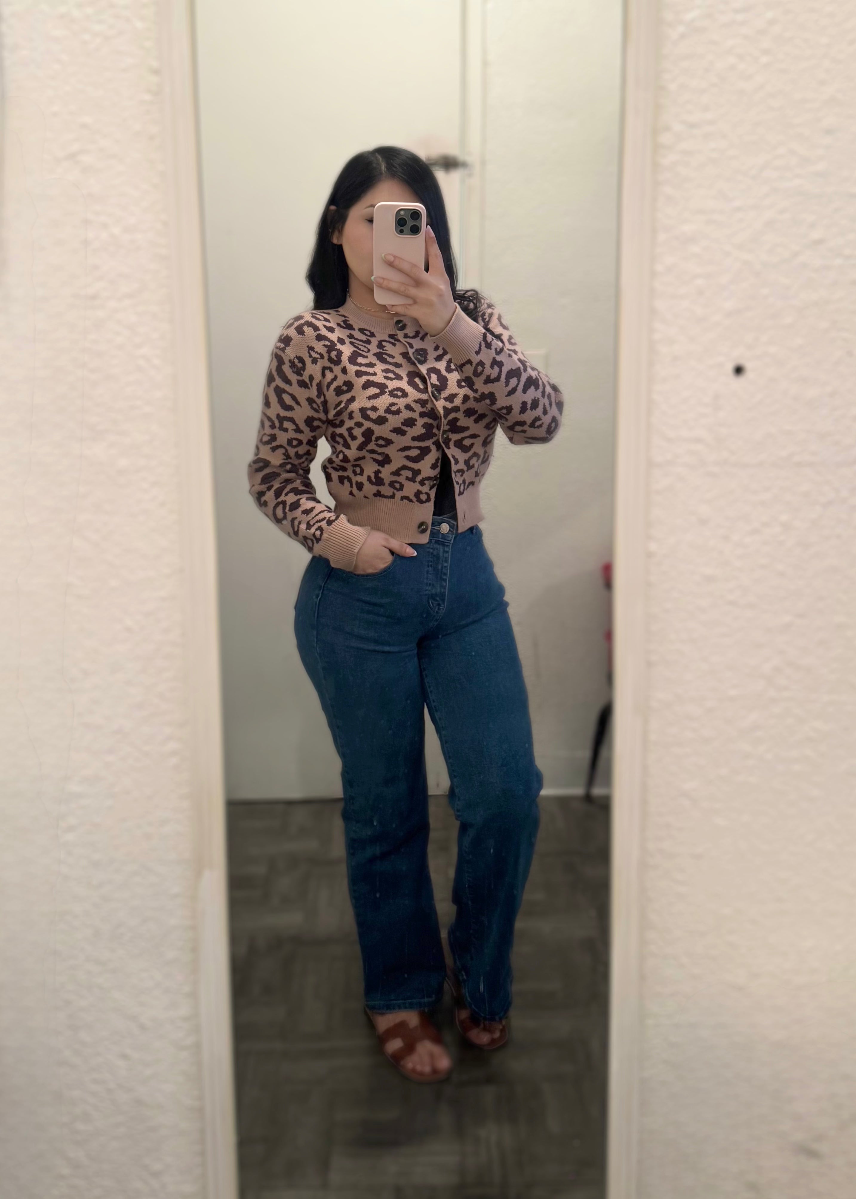 AMY LIGHT WASH MOM JEANS