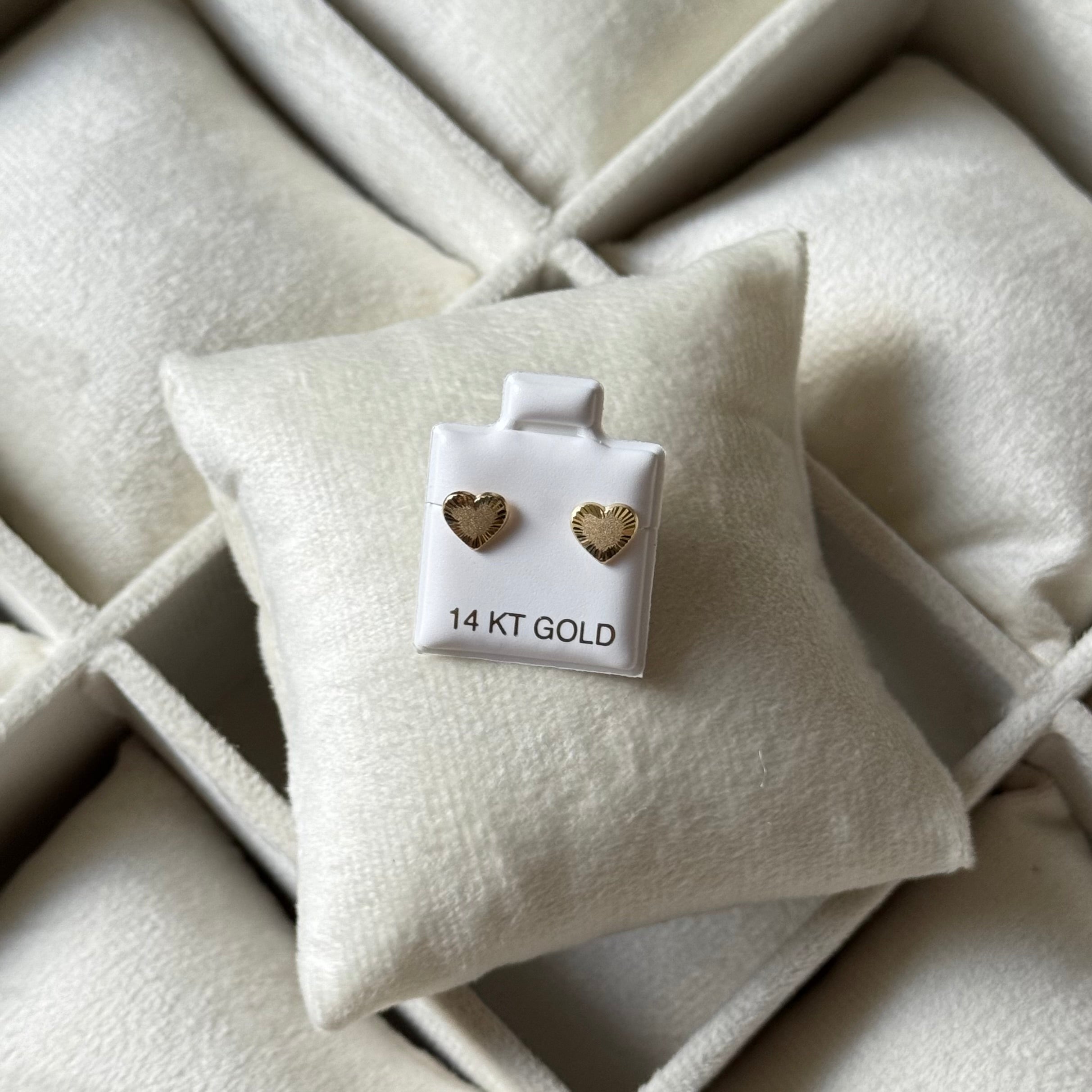 14K Gold Dainty Heart Earrings