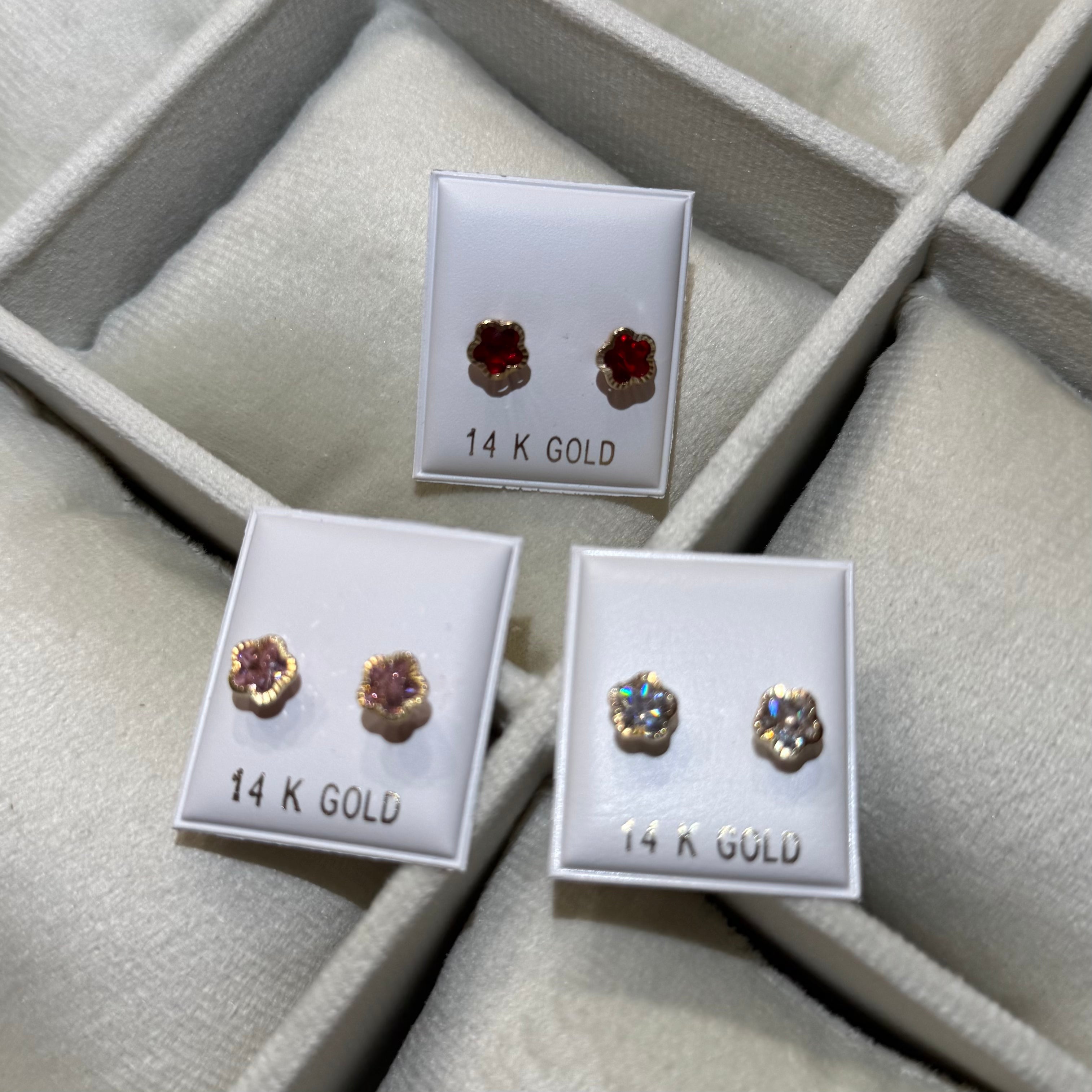 14K Gold Flower Stud Earrings